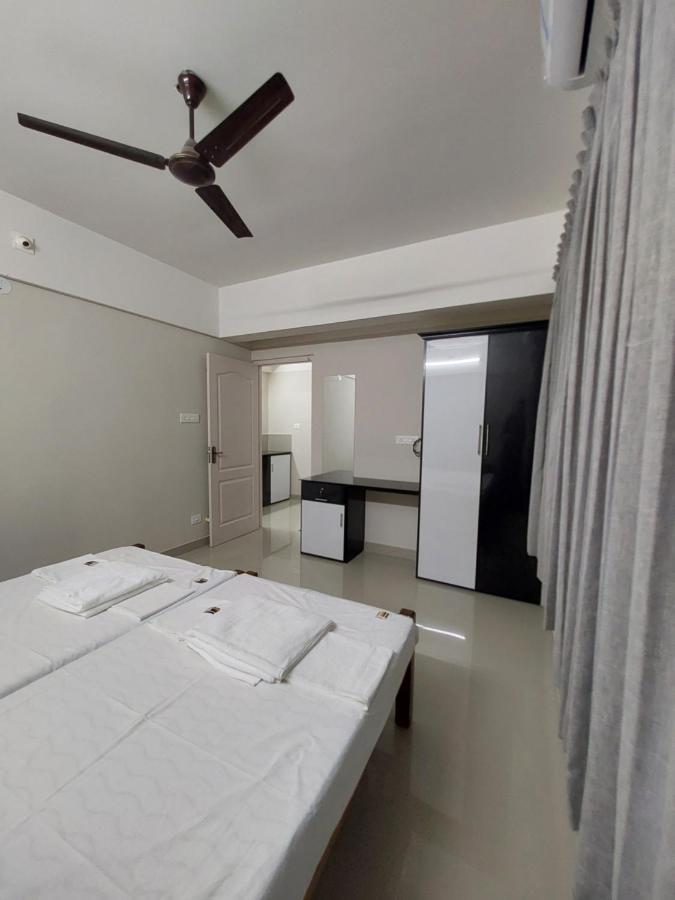 Hotel Mannat Residence Thiruvananthapuram Extérieur photo